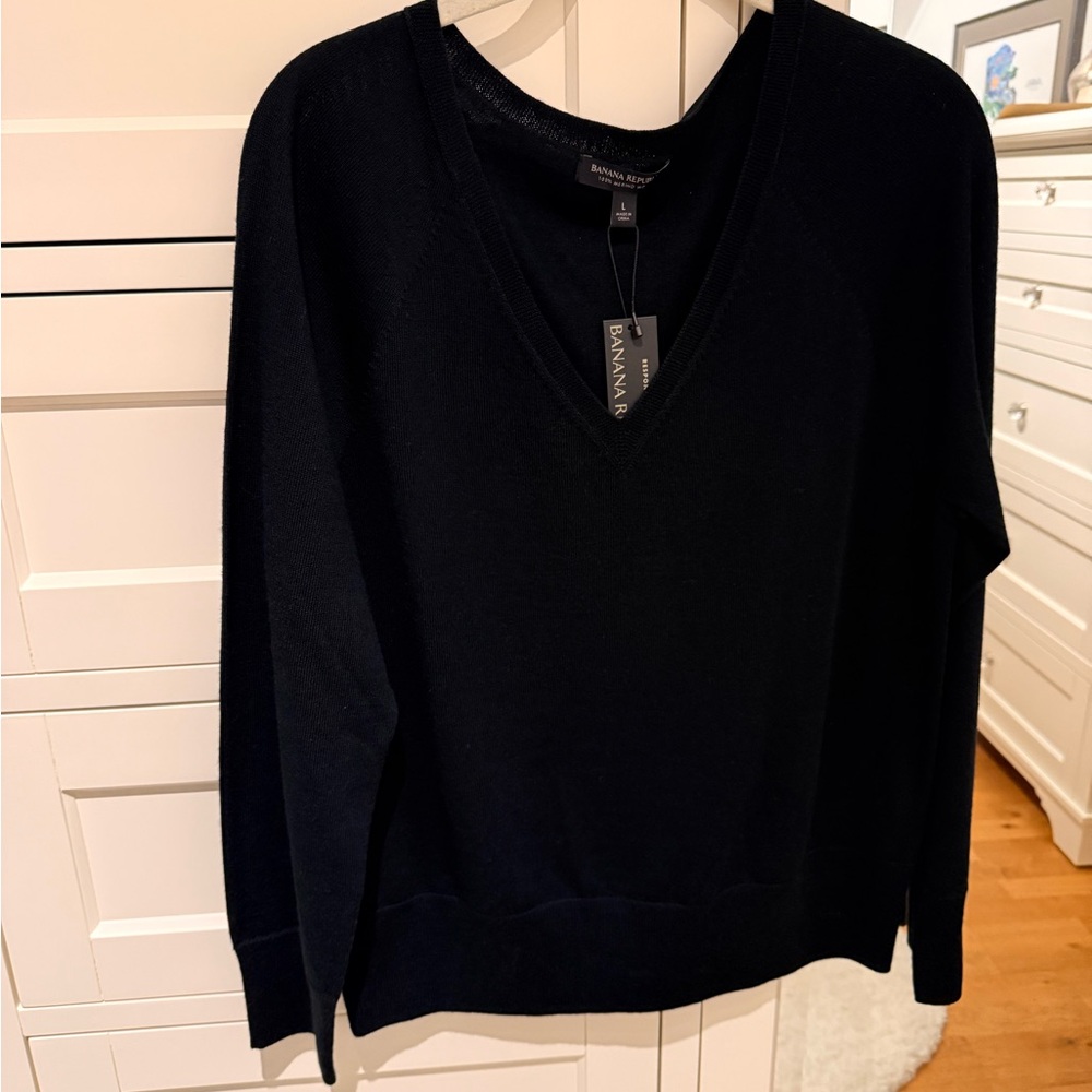 NWT Banana Republic Black Lightweight Knit Women's Sweater Sz L